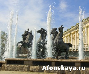 Москва фонтан Гейзер Манежная площадь