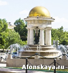 Москва фонтан Пушкин Натали у Никитских ворот