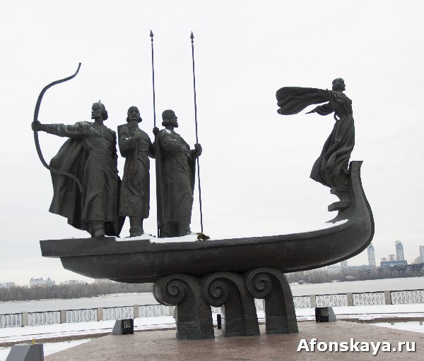 памятник основателям киева