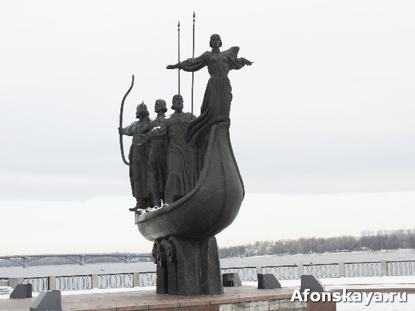 памятник основателям киева